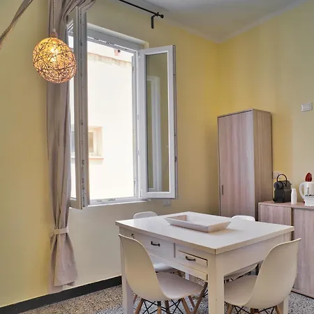 2 Passi Dal Mare Maison d'hôtes Finale Ligure