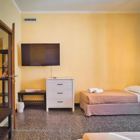 Maison d'hôtes 2 Passi Dal Mare Finale Ligure