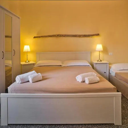 招待所 2 Passi Dal Mare 菲纳莱利古雷